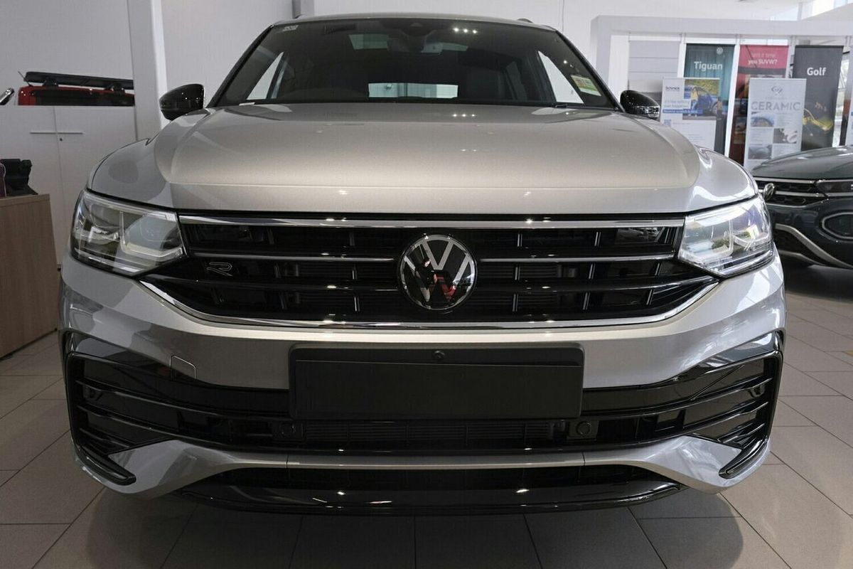 2024 Volkswagen Tiguan Wolfsburg Edition Allspace 5N