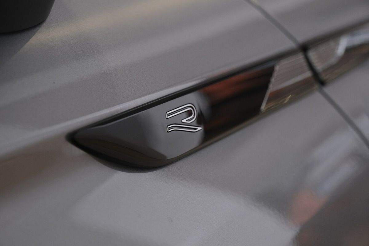 2024 Volkswagen Tiguan Wolfsburg Edition Allspace 5N