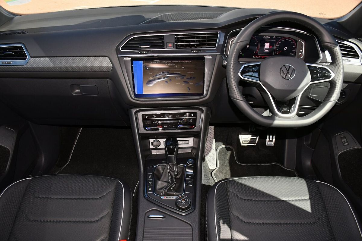 2024 Volkswagen Tiguan Wolfsburg Edition Allspace 5N