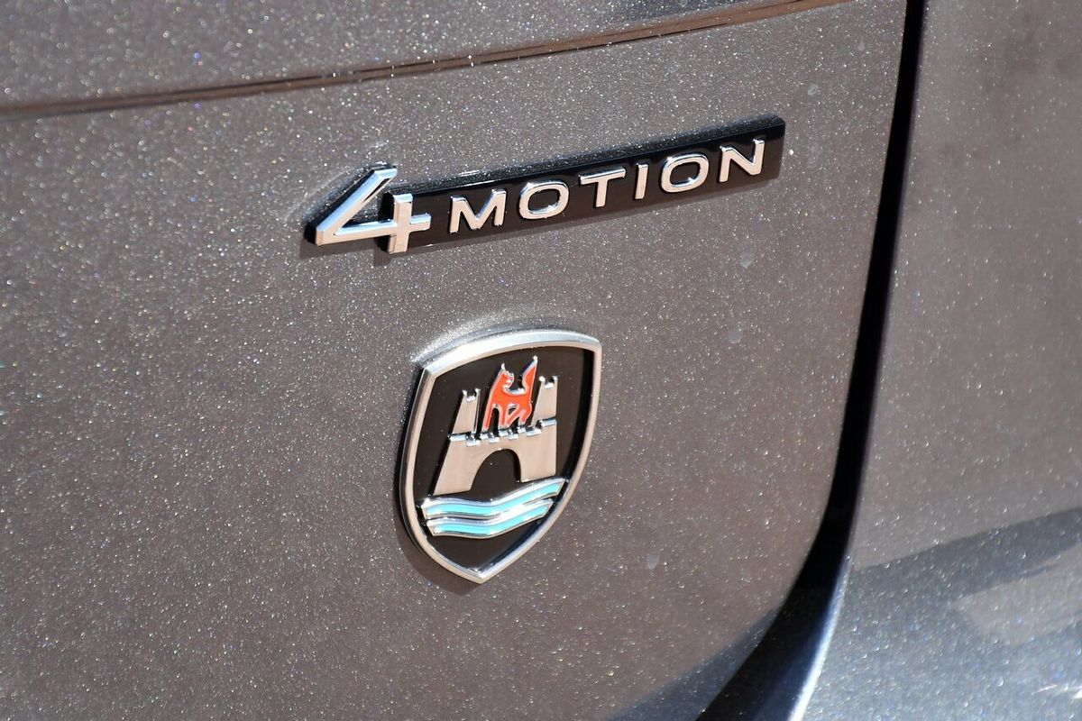 2024 Volkswagen Tiguan Wolfsburg Edition Allspace 5N