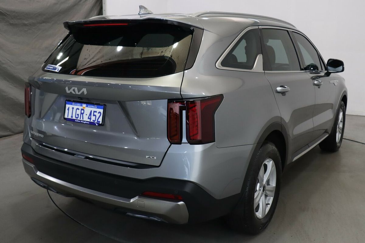 2023 Kia Sorento S MQ4