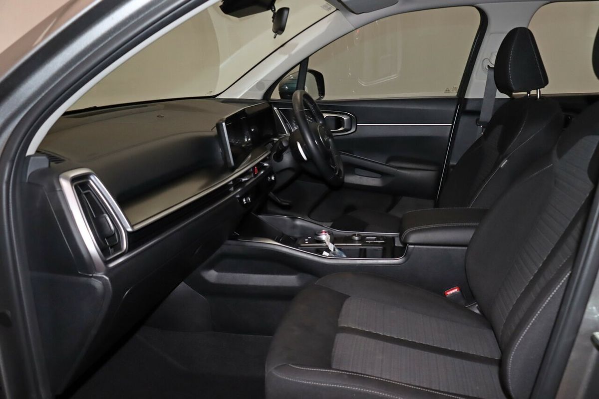 2023 Kia Sorento S MQ4