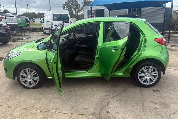 2011 Mazda 2 Neo DE MY10