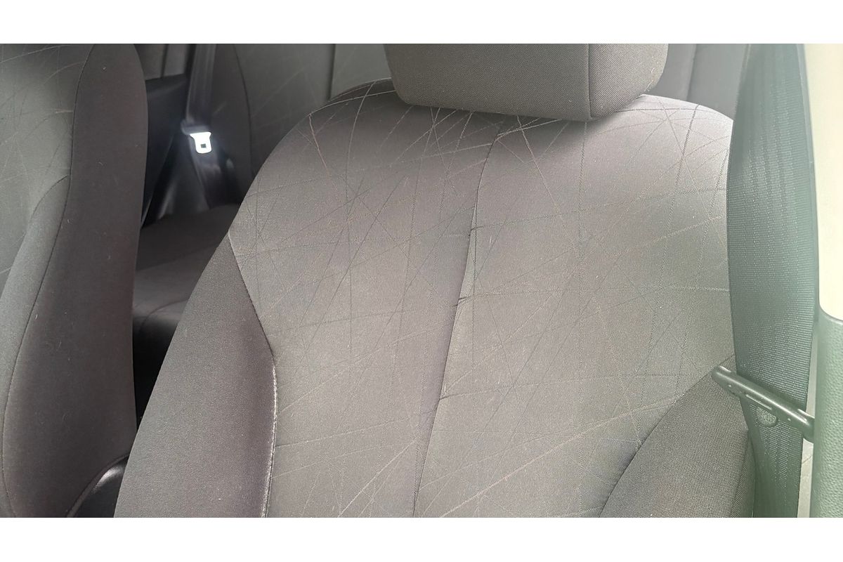 2011 Mazda 2 Neo DE MY10