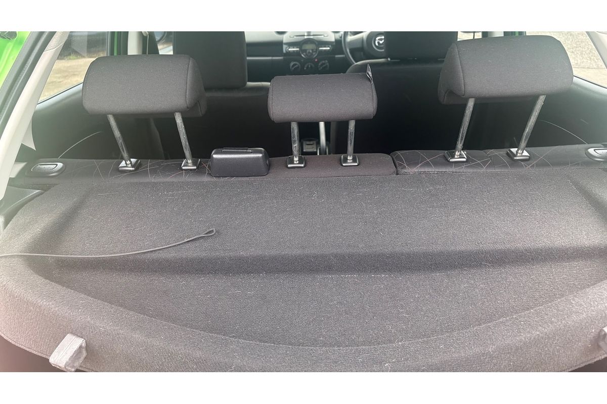 2011 Mazda 2 Neo DE MY10