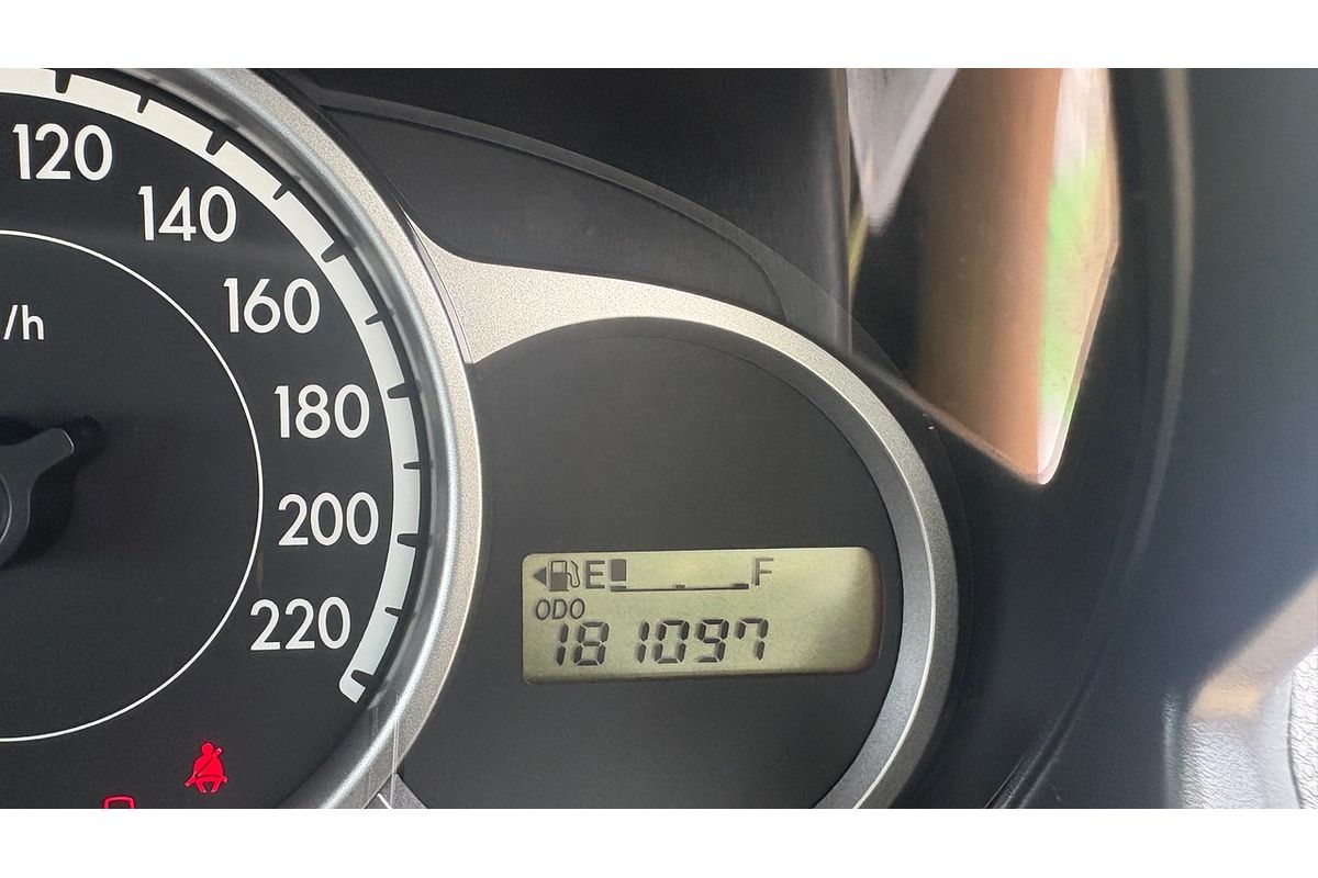 2011 Mazda 2 Neo DE MY10