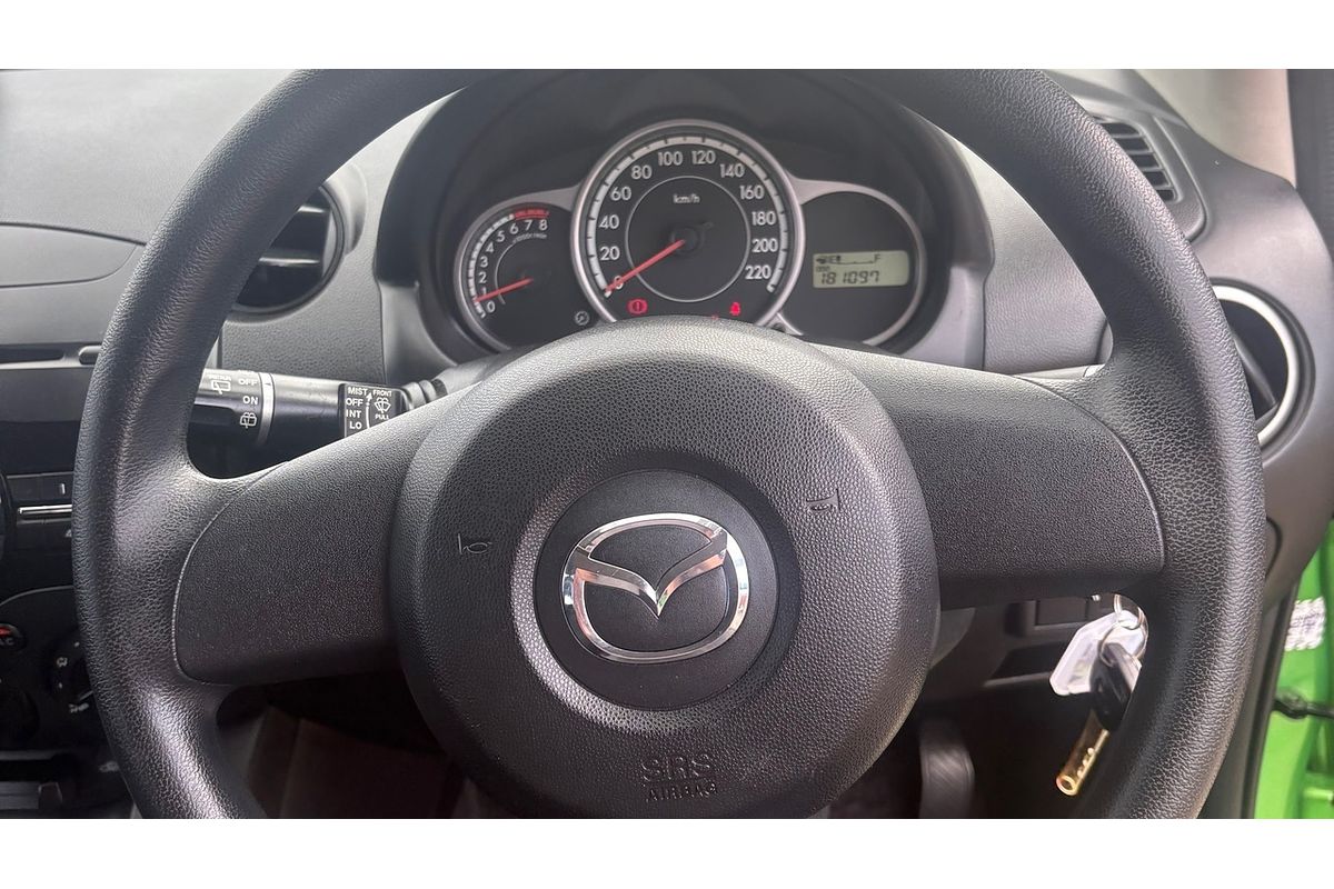 2011 Mazda 2 Neo DE MY10