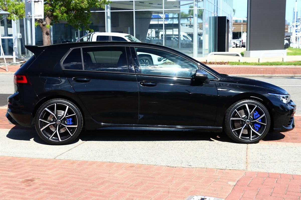 2024 Volkswagen Golf R 8