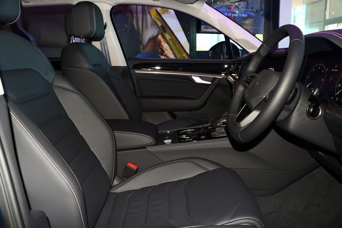 2024 Volkswagen Touareg 170TDI RC