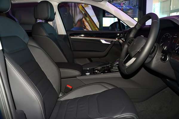 2024 Volkswagen Touareg 170TDI RC