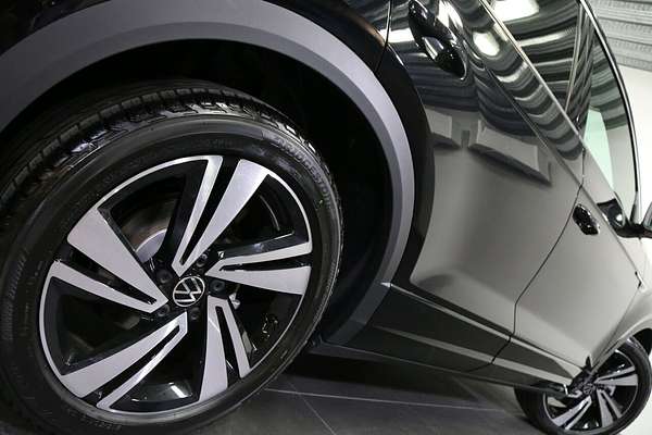 2024 Volkswagen T-Roc 140TSI R-Line D11