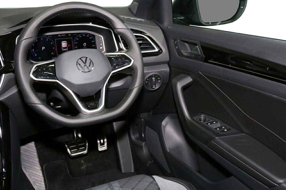 2024 Volkswagen T-Roc 140TSI R-Line D11