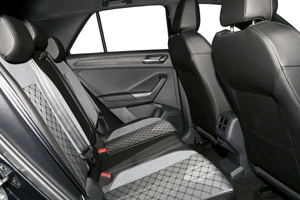 2024 Volkswagen T-Roc 140TSI R-Line D11