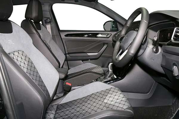 2024 Volkswagen T-Roc 140TSI R-Line D11