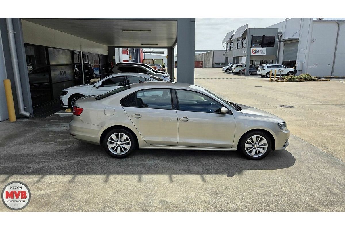 2015 Volkswagen Jetta 118 TSI 1KM MY15