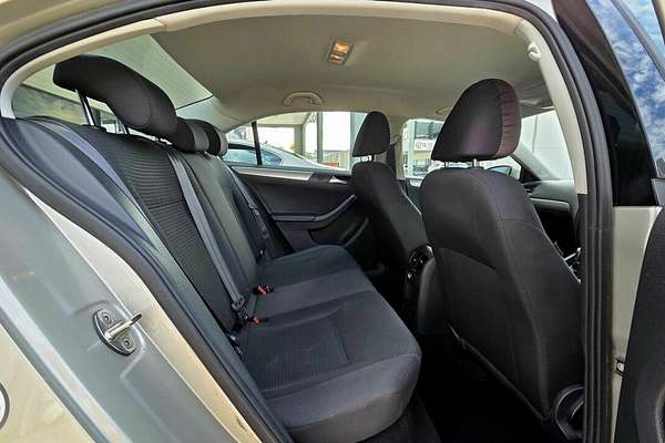 2015 Volkswagen Jetta 118 TSI 1KM MY15