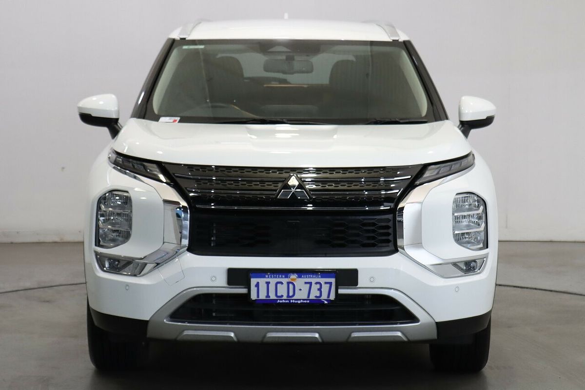 2023 Mitsubishi Outlander LS ZM