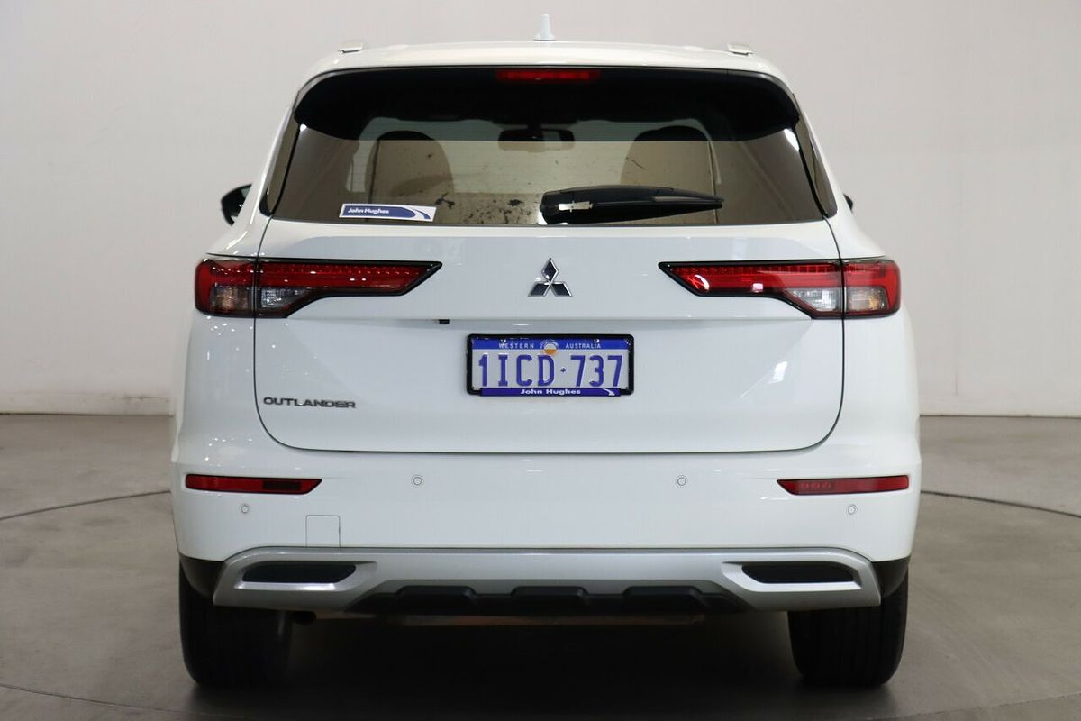 2023 Mitsubishi Outlander LS ZM