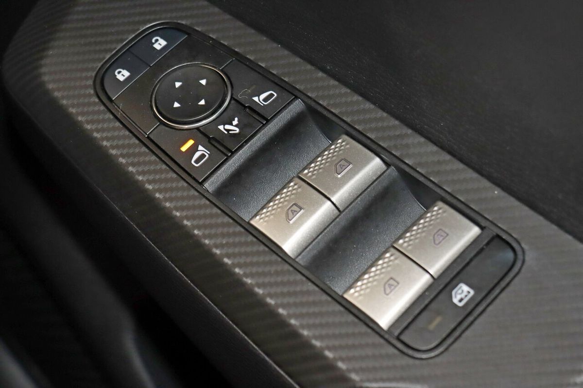 2023 Mitsubishi Outlander LS ZM