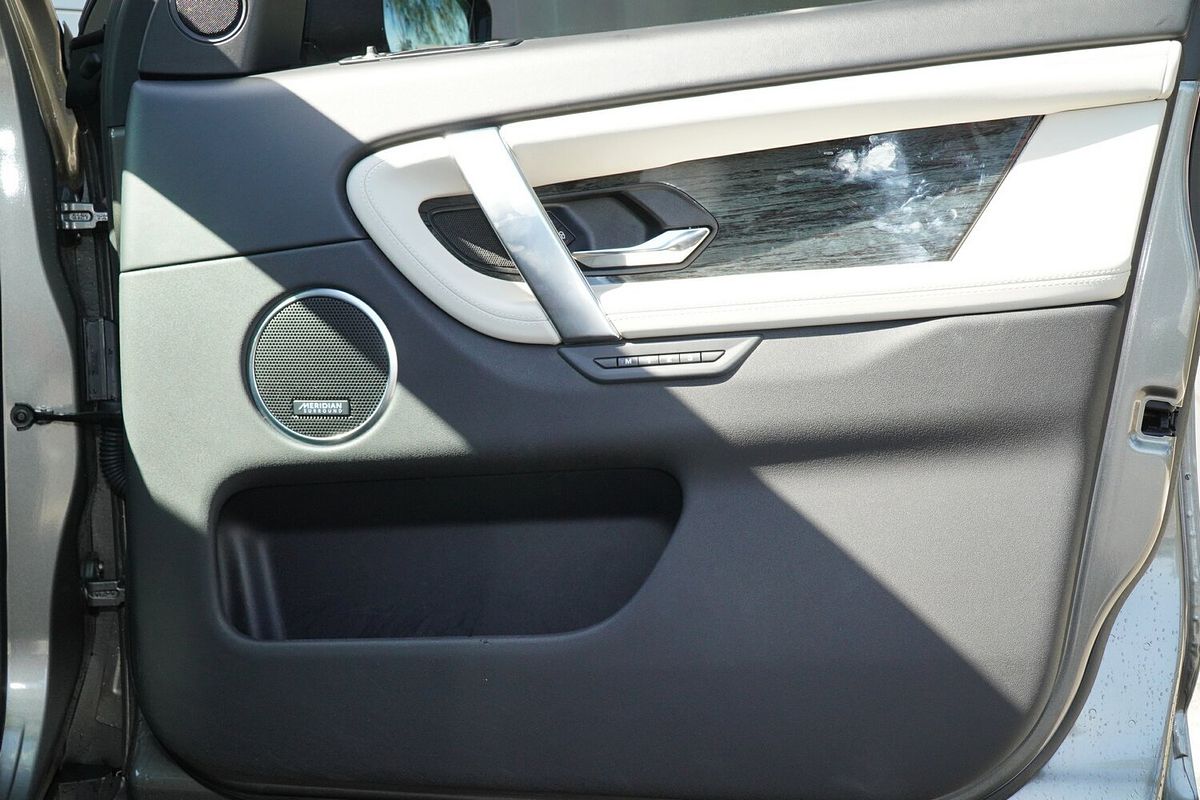 2022 Land Rover Discovery Sport P250 R-Dynamic HSE L550