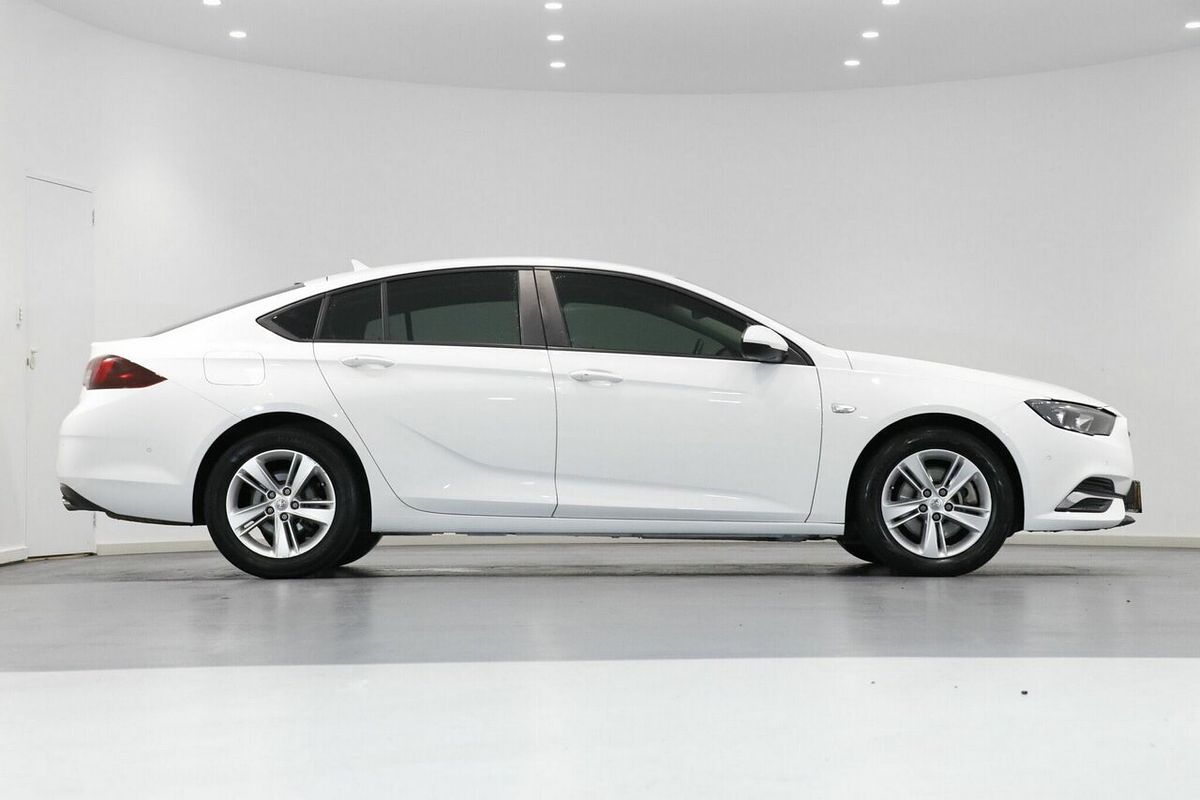2020 Holden Commodore LT ZB