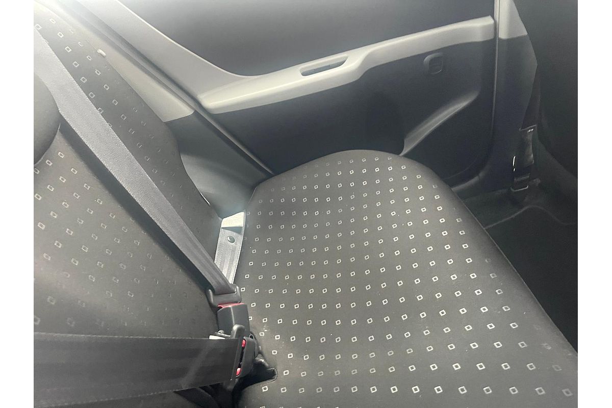 2007 Toyota Yaris YR NCP90R