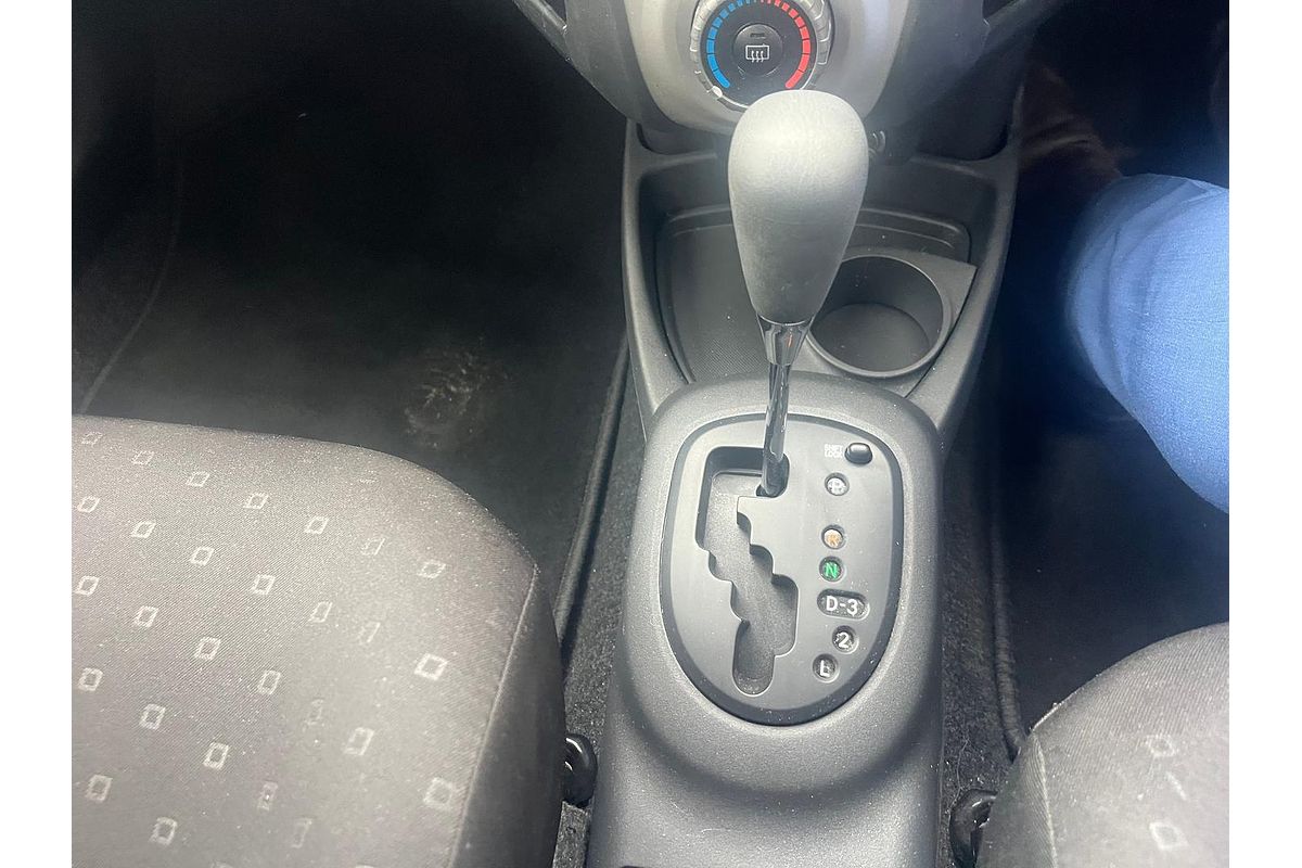 2007 Toyota Yaris YR NCP90R