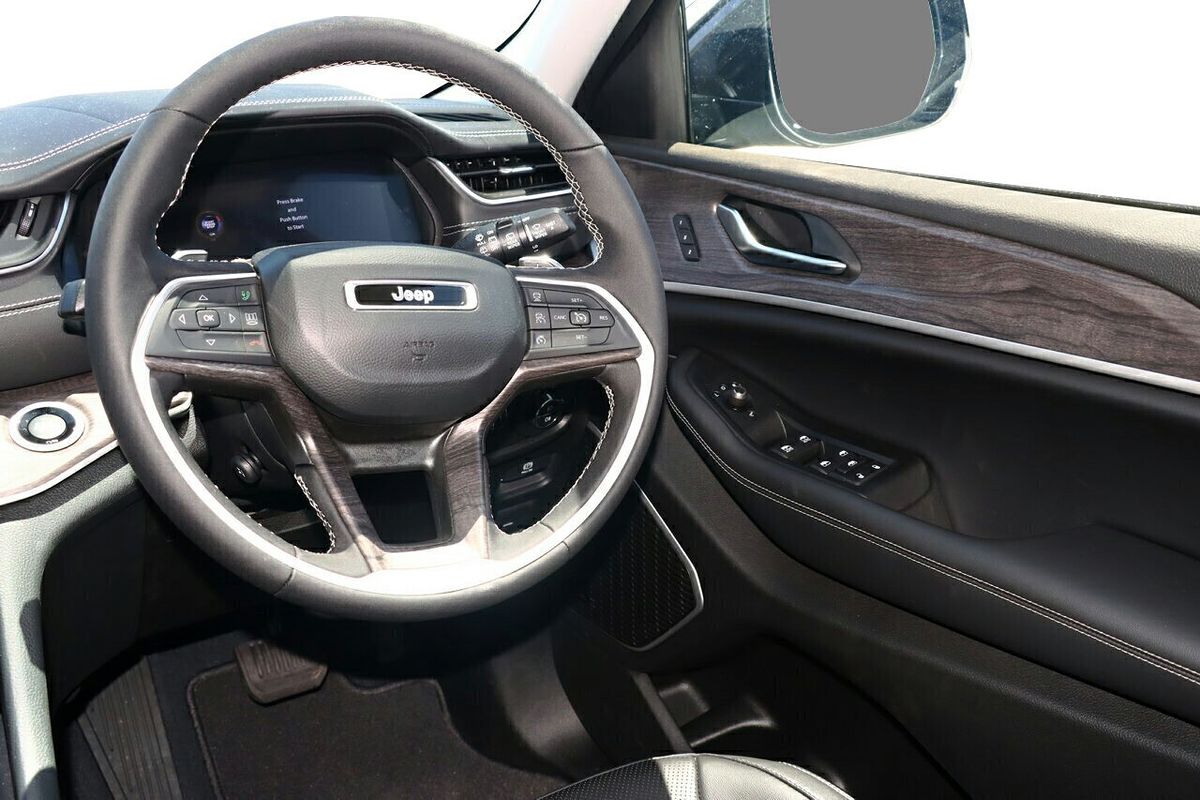 2023 Jeep Grand Cherokee Limited WL