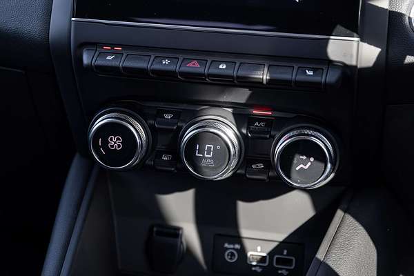 2022 Renault Captur Intens XJB