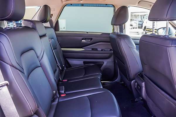 2023 Nissan Pathfinder Ti R53