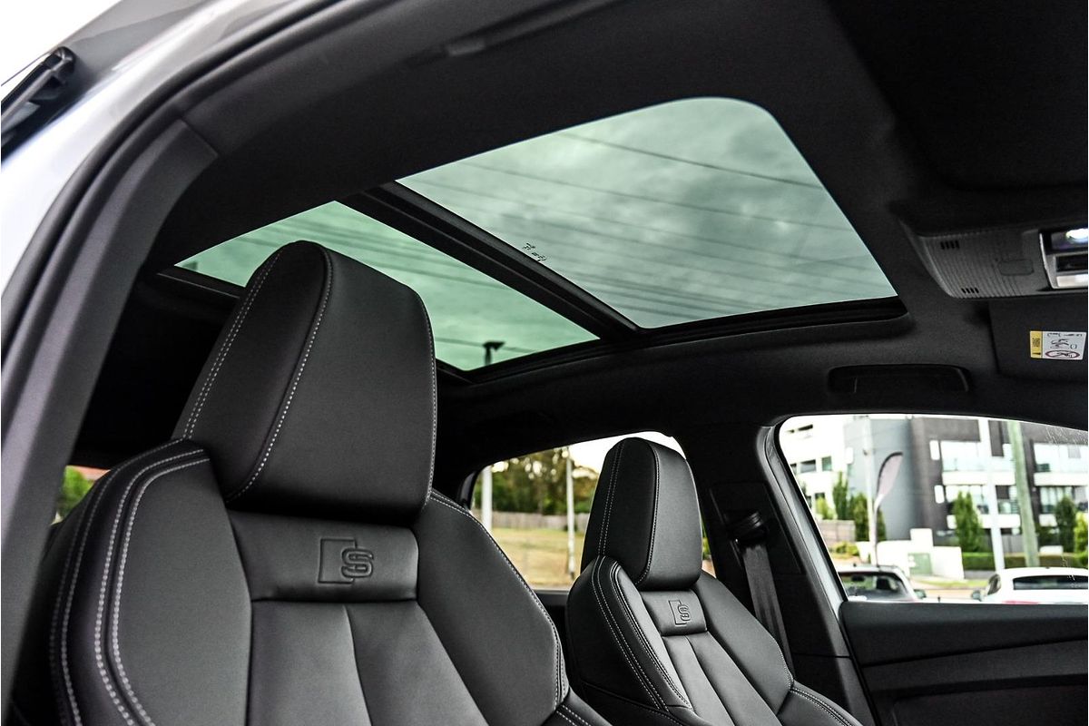 2024 Audi Q4 e-tron 55 F4
