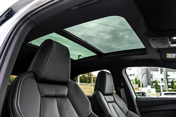 2024 Audi Q4 e-tron 55 F4
