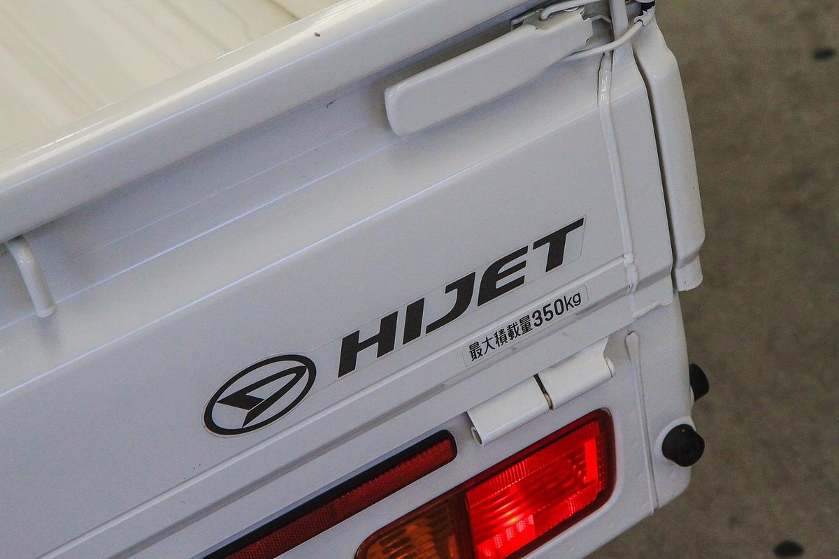 2018 Daihatsu Hi-Jet