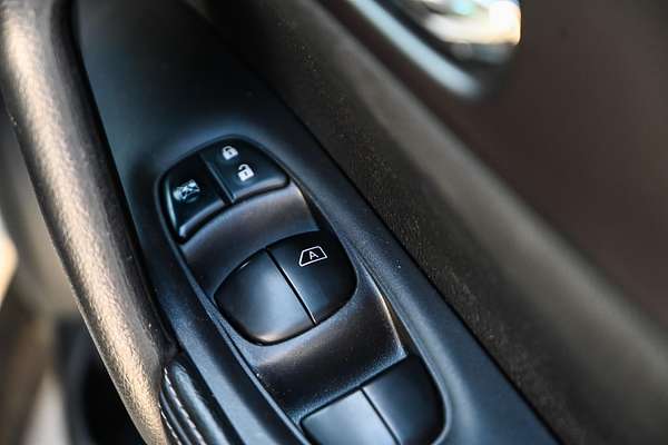 2015 Nissan X-TRAIL ST T32