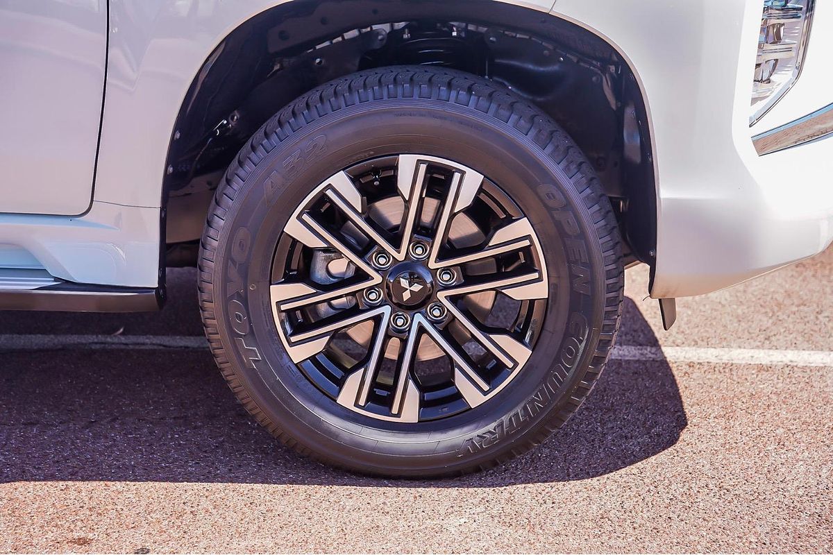 2023 Mitsubishi Pajero Sport GLS QF
