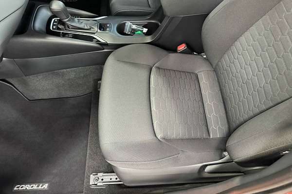 2024 Toyota COROLLA ASCENT SPORT