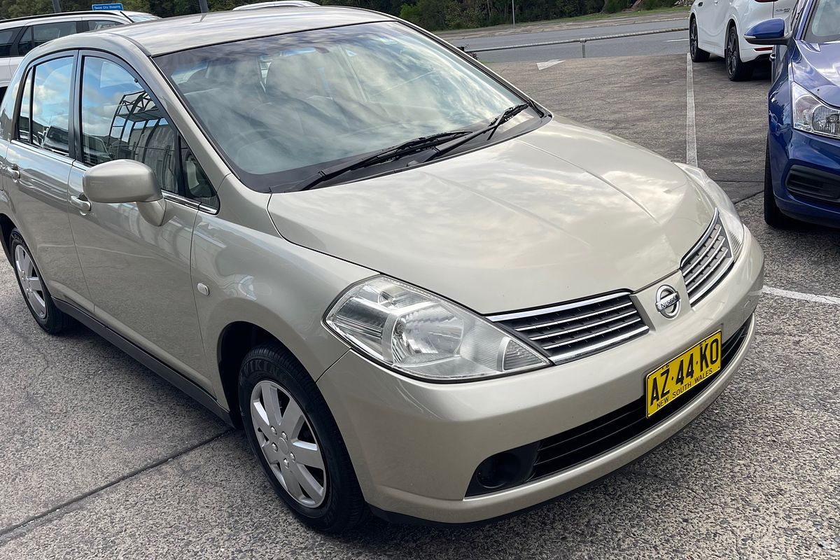 2008 Nissan Tiida ST C11