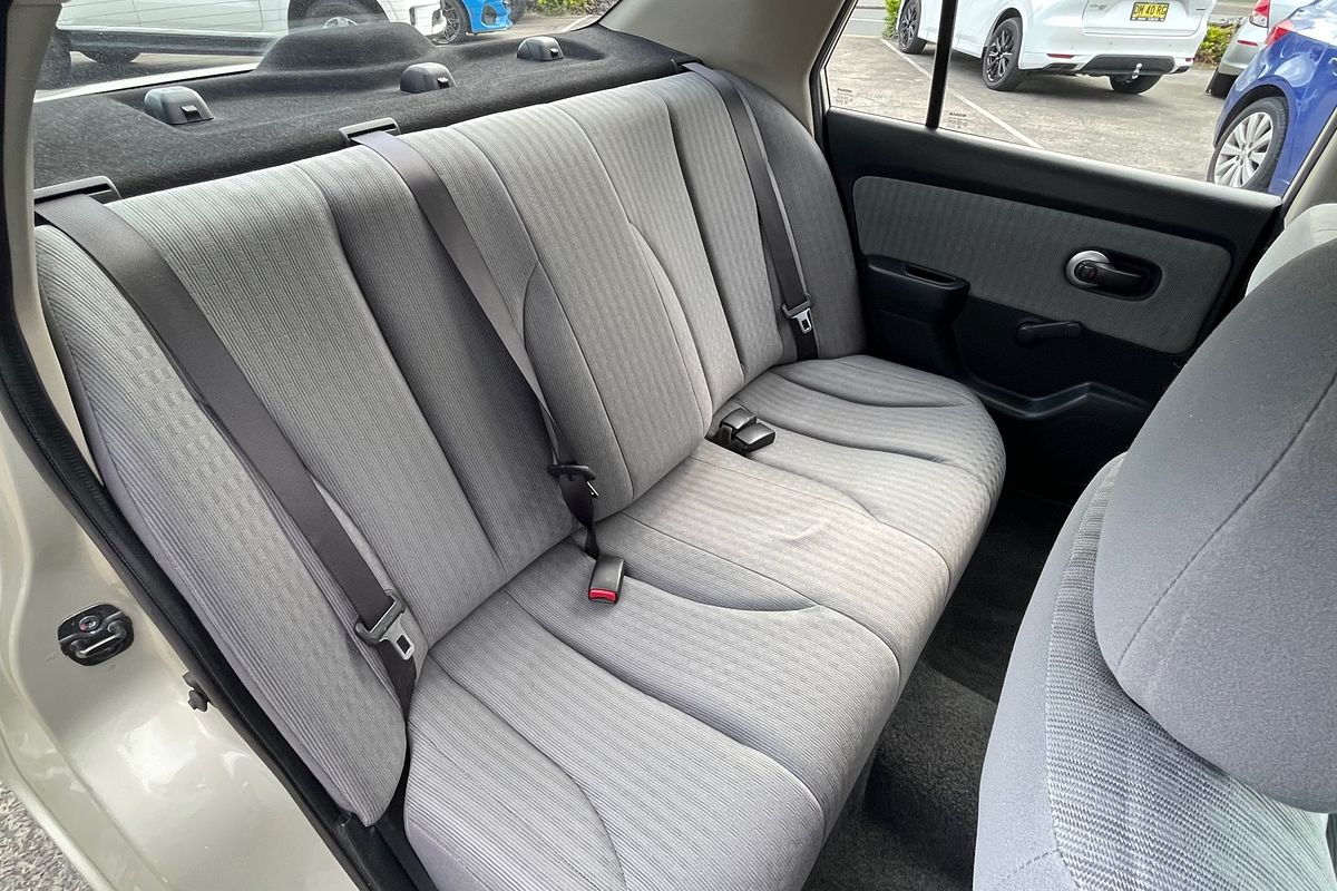 2008 Nissan Tiida ST C11
