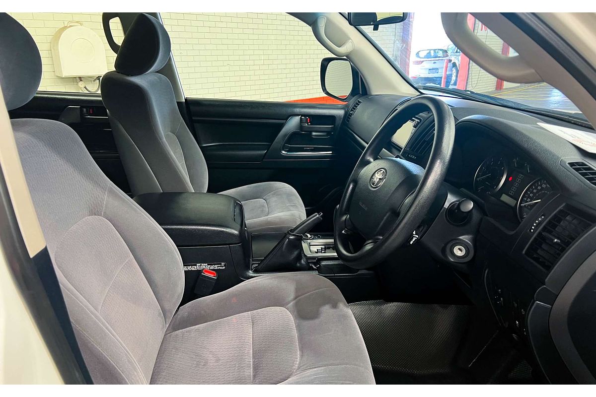 2020 Toyota Landcruiser GX VDJ200R