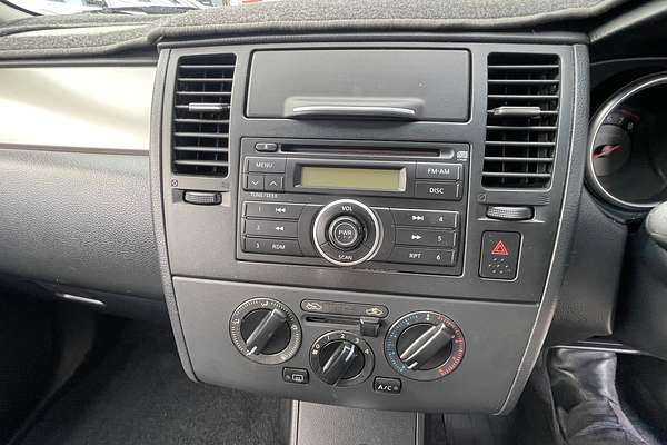 2008 Nissan Tiida ST C11