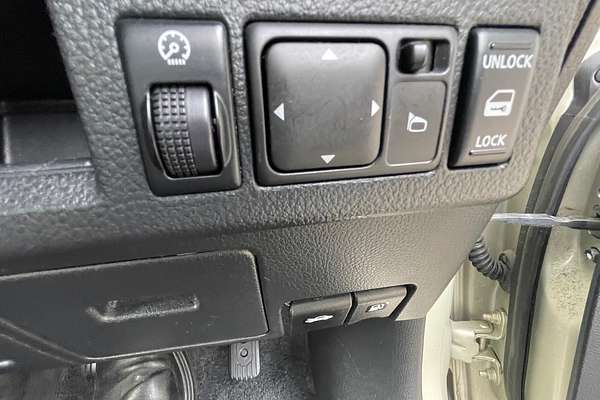 2008 Nissan Tiida ST C11