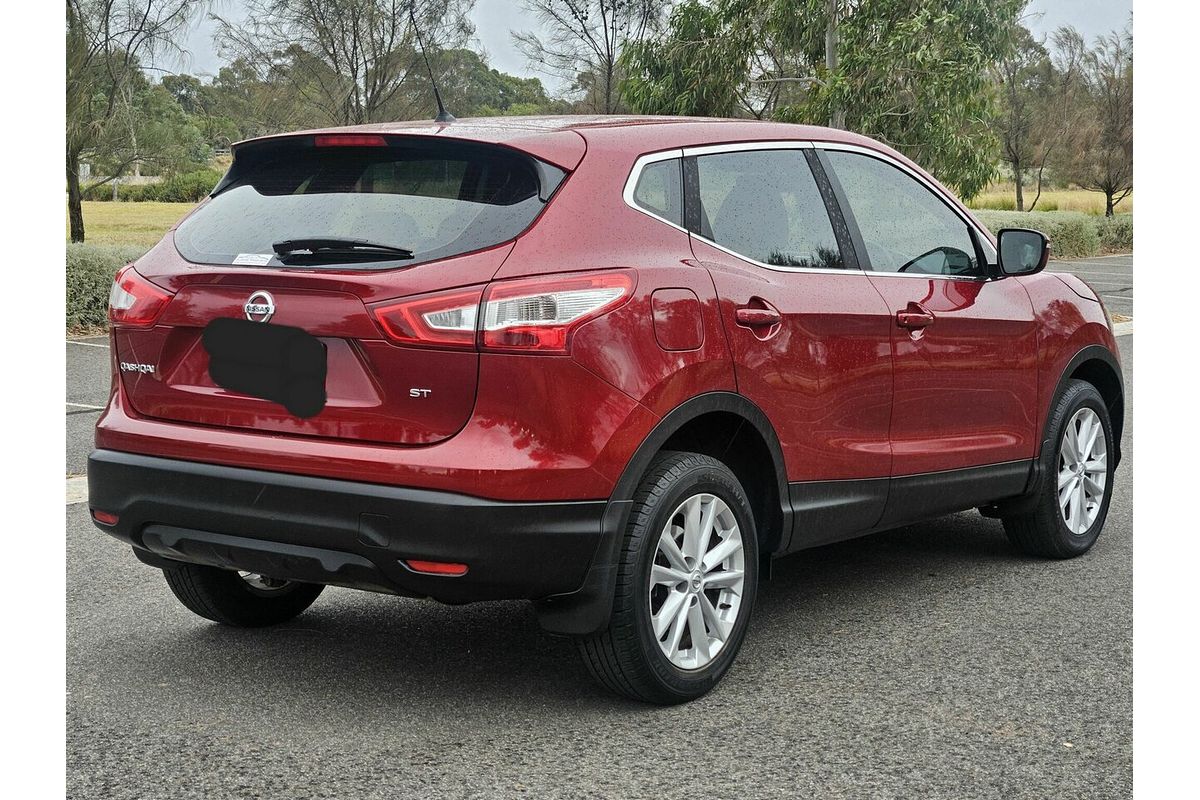 2015 Nissan Qashqai ST J11