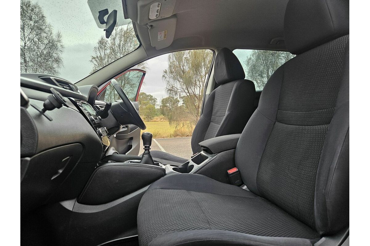 2015 Nissan Qashqai ST J11