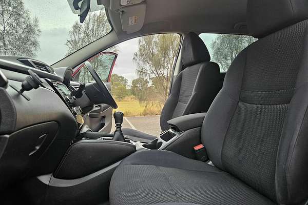 2015 Nissan Qashqai ST J11