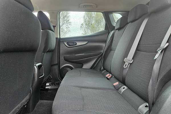 2015 Nissan Qashqai ST J11
