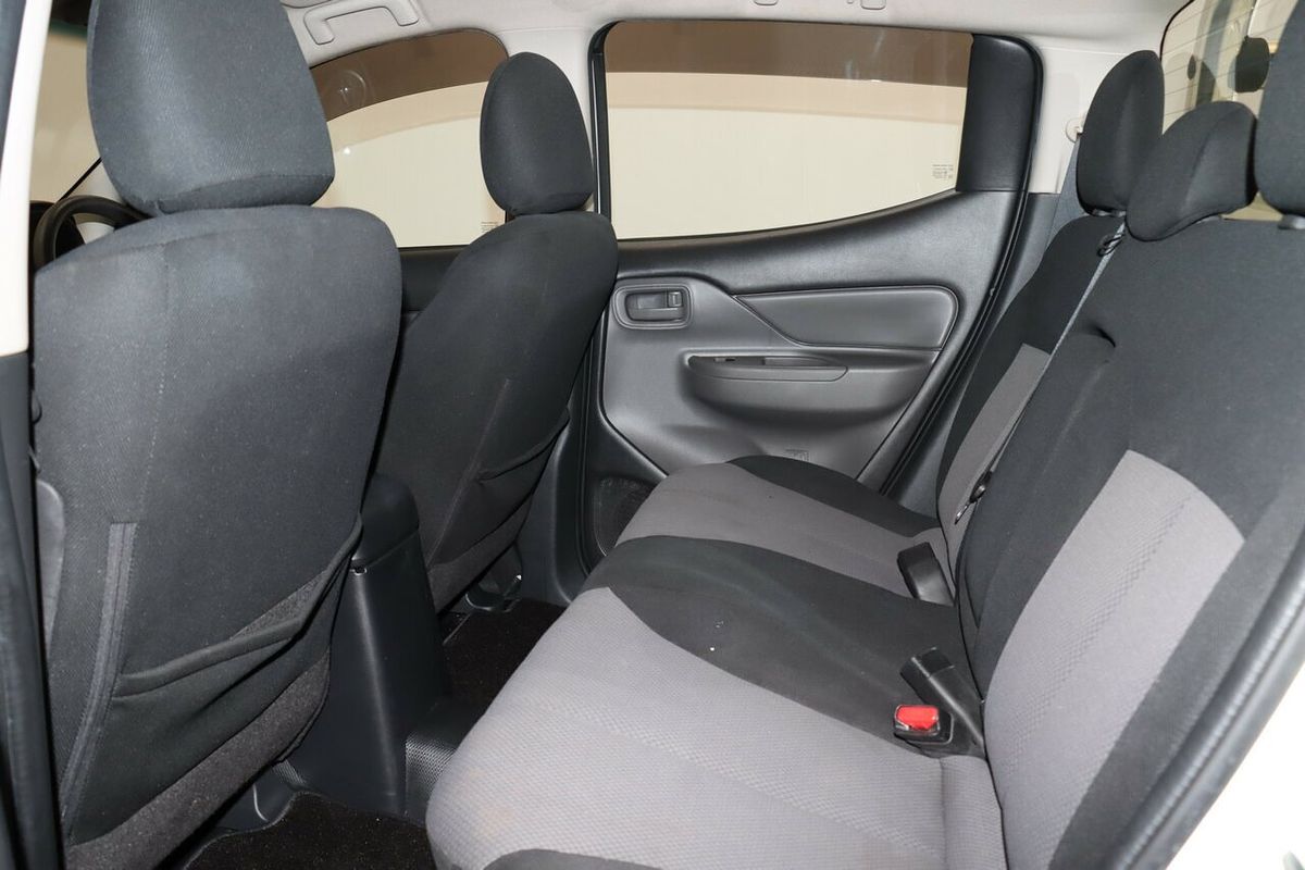 2016 Mitsubishi Triton GLX MQ Rear Wheel Drive
