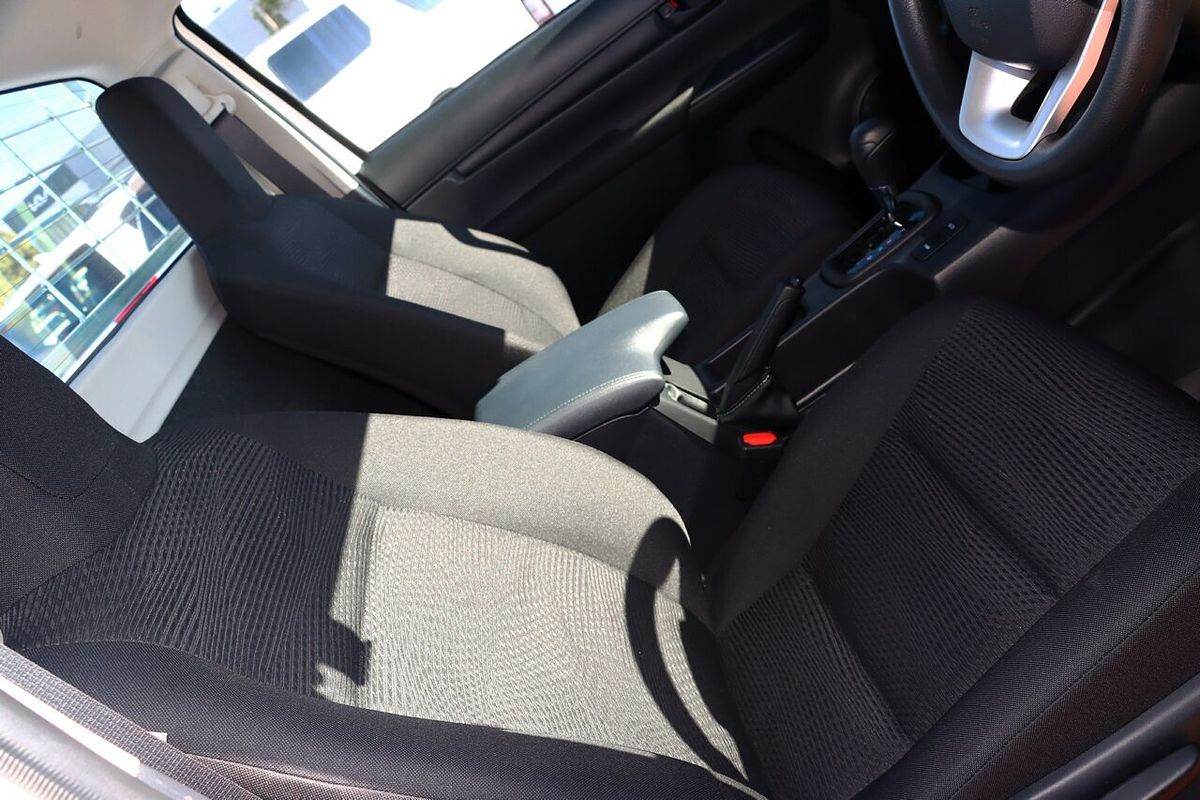 2024 Toyota Hilux SR GUN126R 4X4