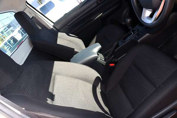 2024 Toyota Hilux SR GUN126R 4X4