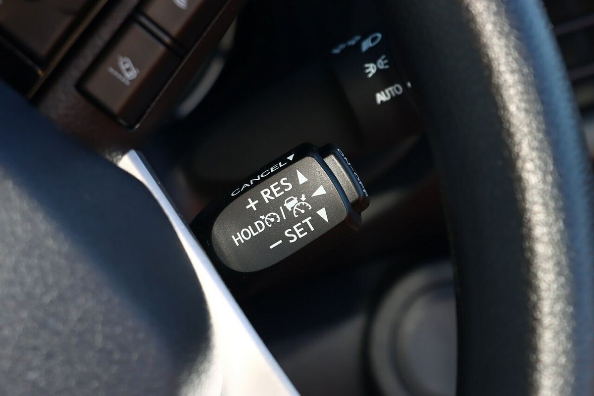 2024 Toyota Hilux SR GUN126R 4X4