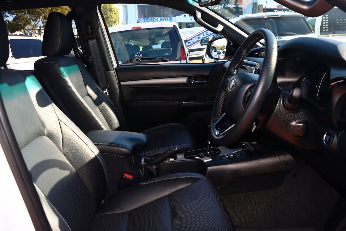2024 Toyota Hilux Rogue 48V GUN126R 4X4